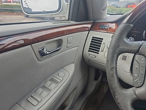 Used 2006 Cadillac DTS FWD image 14