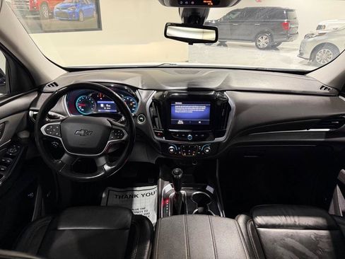 Used 2020 Chevrolet Traverse RS FWD image 23