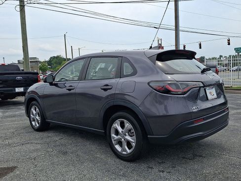 Used 2023 Honda HR-V LX image 4