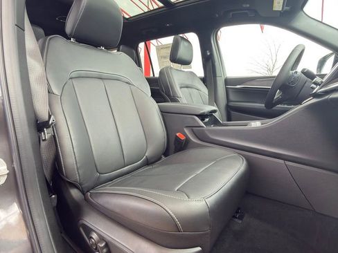 New 2026 Jeep Grand Cherokee L Limited AWD/4WD image 33