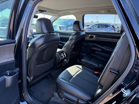 Certified 2023 Kia Sorento EX w/ Panoramic Sunroof Package image 12