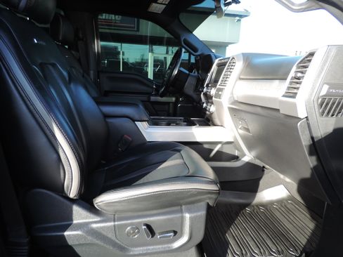 Used 2020 Ford F250 Platinum image 16