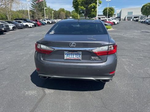 Used 2016 Lexus ES 350 w/ Luxury Package w/Wood Trim image 5