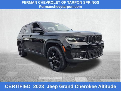 Used 2023 Jeep Grand Cherokee Altitude AWD/4WD image 1
