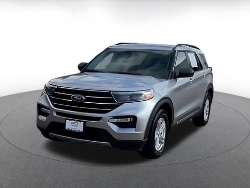 Used 2023 Ford Explorer XLT w/ Equipment Group 202A image 49