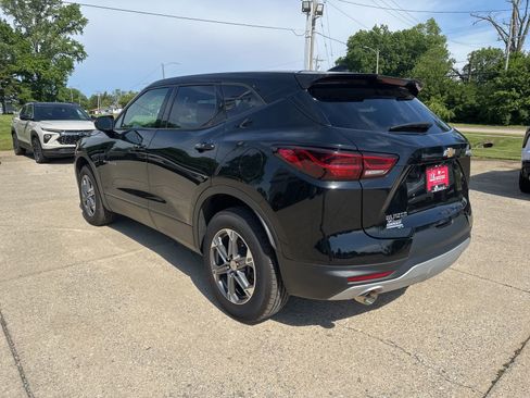 Used 2024 Chevrolet Blazer LT FWD image 5
