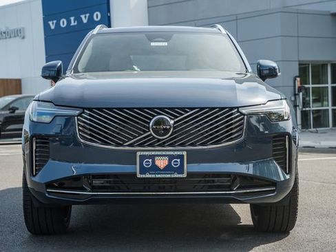 New 2026 Volvo XC90 B6 Plus w/ Protection Package Premier AWD/4WD image 2