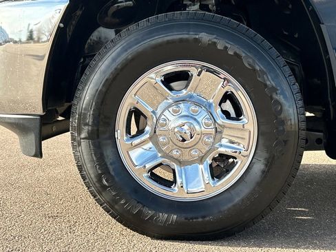 Used 2024 RAM 3500 Tradesman w/ Chrome Appearance Group image 24