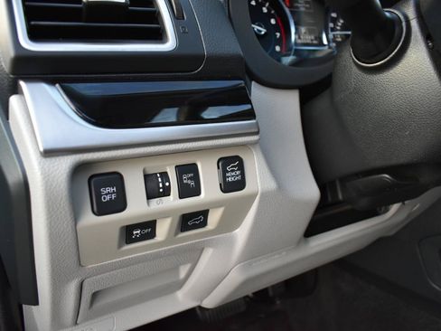 Used 2018 Subaru Forester 2.5i Limited AWD/4WD image 44