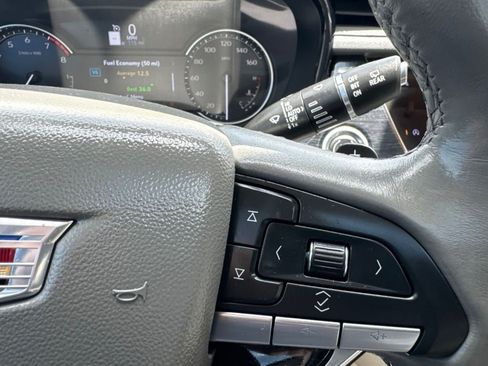 Used 2024 Cadillac XT6 Premium Luxury FWD image 18