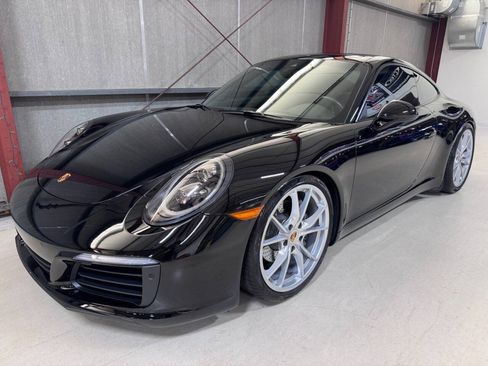 Used 2019 Porsche 911 Carrera image 2