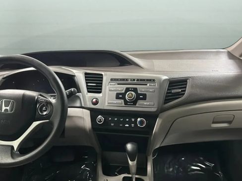Used 2012 Honda Civic LX image 9