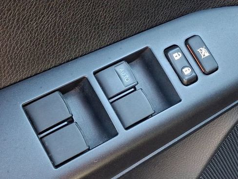 Used 2018 Toyota RAV4 LE w/ All Weather Liner Package AWD/4WD image 24