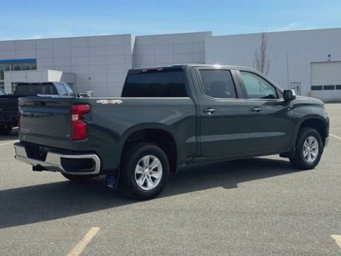 Used 2025 Chevrolet Silverado 1500 LT AWD/4WD image 8