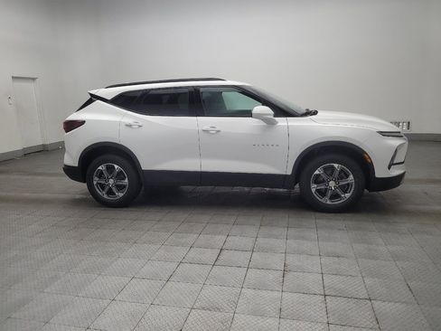 Used 2024 Chevrolet Blazer LT w/ Convenience Package FWD image 11