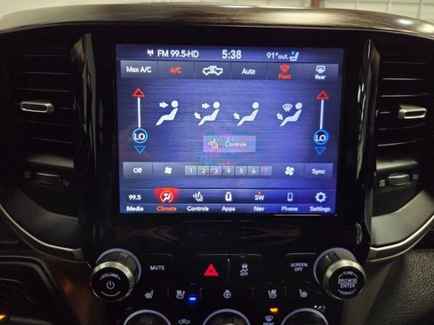 Used 2019 RAM 2500 Laramie AWD/4WD image 54
