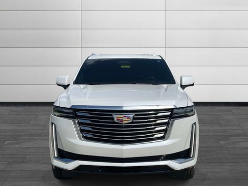 Used 2024 Cadillac Escalade Premium Luxury Platinum image 8