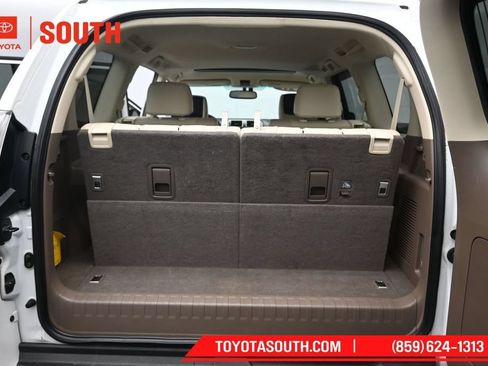 Used 2017 Lexus GX 460 AWD/4WD image 36