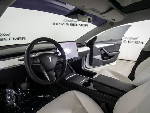 Used 2021 Tesla Model 3 Long Range image 23