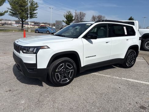 New 2026 Jeep Cherokee Laredo AWD/4WD image 15