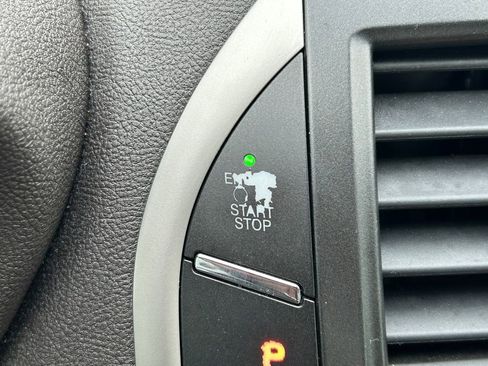 Used 2019 Lincoln MKC Reserve w/ MKC Climate Package image 28