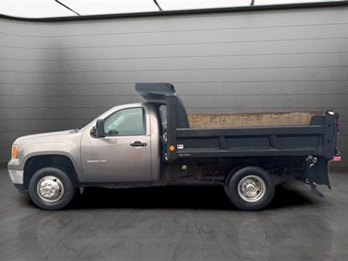 Used 2012 GMC Sierra 3500 W/T w/ Snow Plow Prep Package image 4
