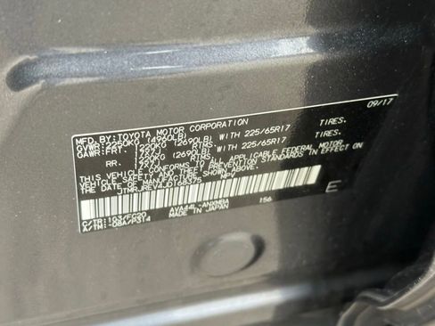 Used 2018 Toyota RAV4 XLE image 38