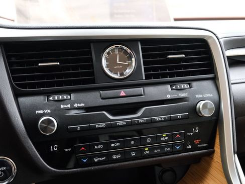 Used 2018 Lexus RX 450hL Premium w/ Premium Package AWD/4WD image 36