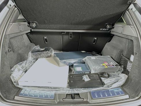 New 2024 Land Rover Range Rover Evoque Dynamic SE image 26