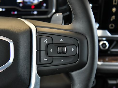 Used 2025 GMC Sierra 1500 Elevation w/ X31 Off-Road Package AWD/4WD image 32