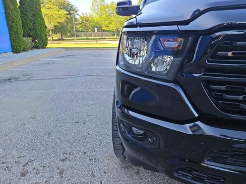 Used 2022 RAM 1500 Big Horn AWD/4WD image 11