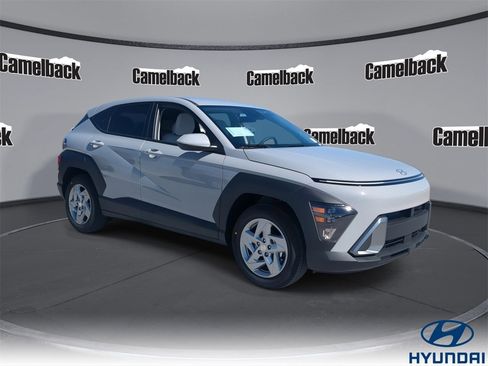New 2026 Hyundai Kona SE image 1