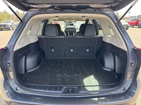 Used 2024 Subaru Forester Sport AWD/4WD image 3