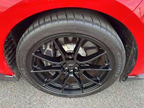 Used 2019 Ford Mustang Shelby GT350 w/ Technology Package image 12