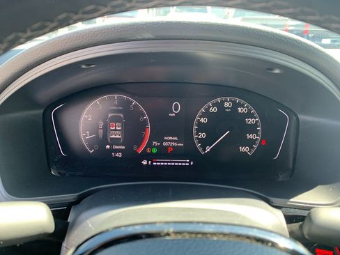 Used 2025 Honda Civic Sport image 29