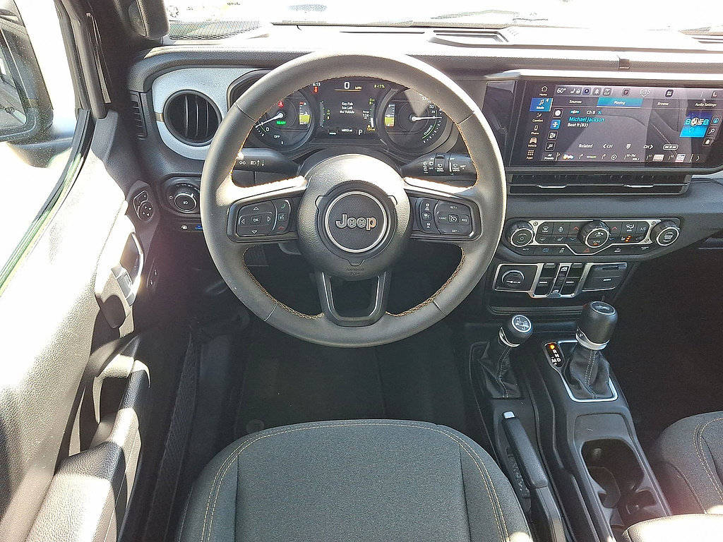 Used 2024 Jeep Wrangler Unlimited w/ Convenience Group AWD/4WD image 27
