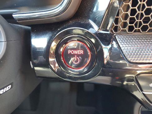 Certified 2025 Honda CR-V Sport Touring image 30