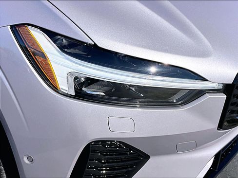 New 2026 Volvo XC60 B5 Plus w/ Climate Package image 32