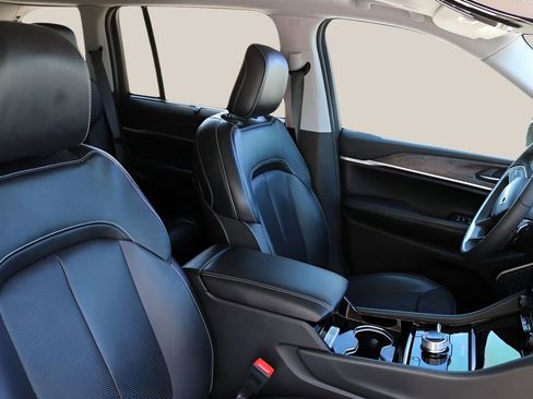 Used 2022 Jeep Grand Cherokee Limited 4xe w/ Luxury Tech Group II image 22