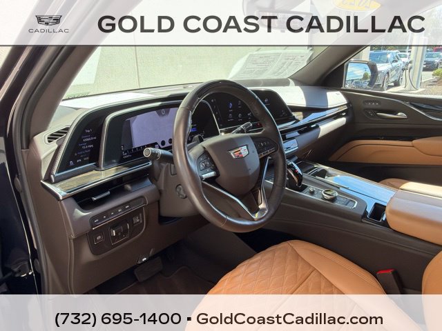 Certified 2023 Cadillac Escalade ESV Premium Luxury w/ Performance Package AWD/4WD image 23