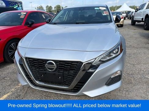 Used 2020 Nissan Altima 2.5 SR w/ Premium Package AWD/4WD image 2