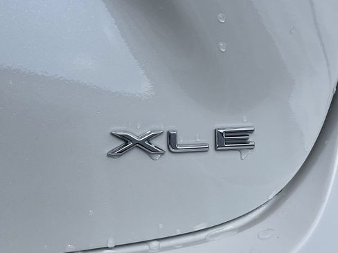 Used 2016 Toyota Avalon XLE FWD image 8