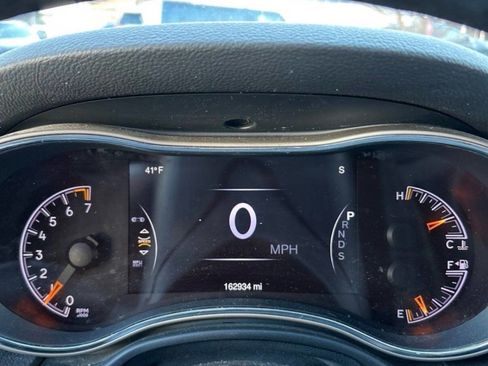 Used 2015 Jeep Grand Cherokee Limited image 12