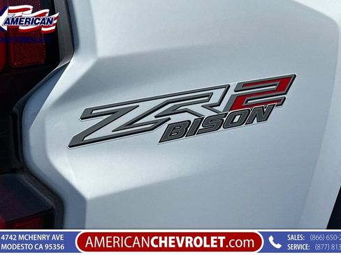 Used 2025 Chevrolet Colorado ZR2 w/ ZR2 Bison Edition AWD/4WD image 39