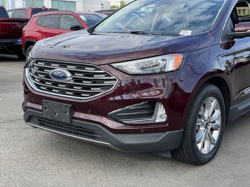 Used 2024 Ford Edge Titanium image 11