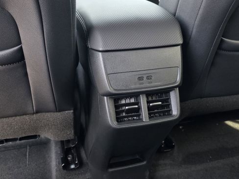 New 2026 Chevrolet Equinox LT w/ Convenience Package II image 16