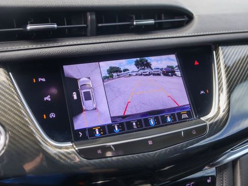 Used 2020 Cadillac XT6 Sport AWD/4WD image 17