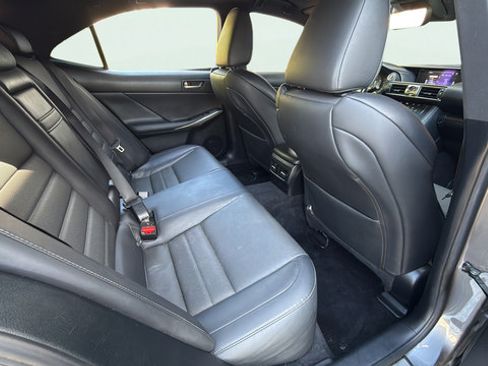 Used 2019 Lexus IS 300 F Sport w/ F Sport Package RWD image 28