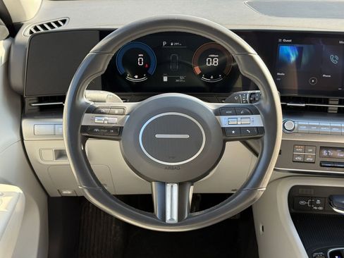 Used 2025 Hyundai Kona SEL image 28