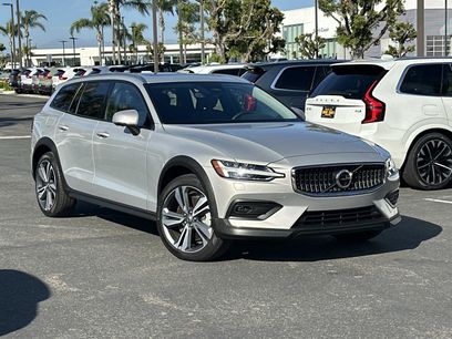 Certified 2025 Volvo V60 B5 Cross Country Plus